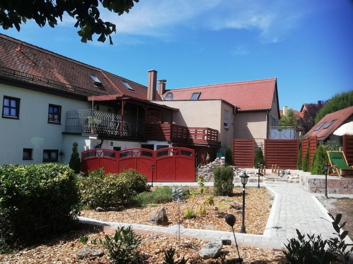 Ochsenhof Apartment Feuchtwangen Exterior photo